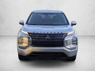 Used 2023 Mitsubishi Outlander ES video 2