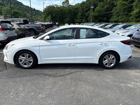 Used 2019 Hyundai Elantra SEL w/ Cargo Package FWD image 2