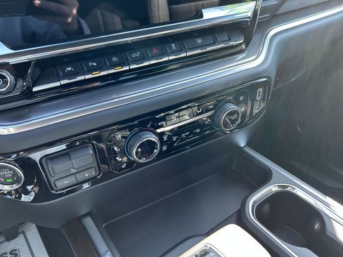 New 2026 Chevrolet Silverado 1500 High Country w/ Technology Package AWD/4WD image 29