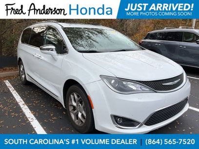 Used 2017 Chrysler Pacifica Limited