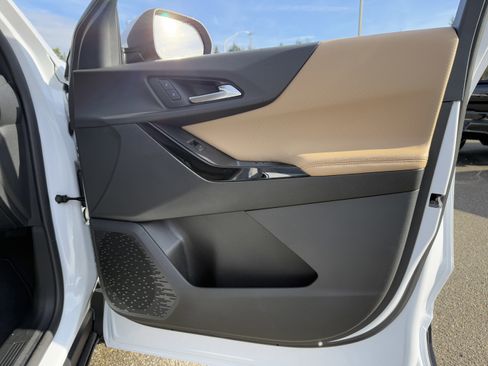 New 2026 Chevrolet Equinox ACTIV w/ Convenience Package III image 20