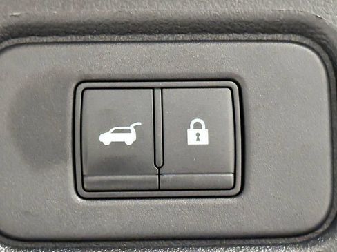 Used 2022 Nissan Pathfinder Platinum w/ Cargo Package AWD/4WD image 13