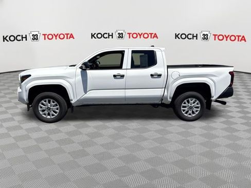 Used 2024 Toyota Tacoma SR RWD image 4