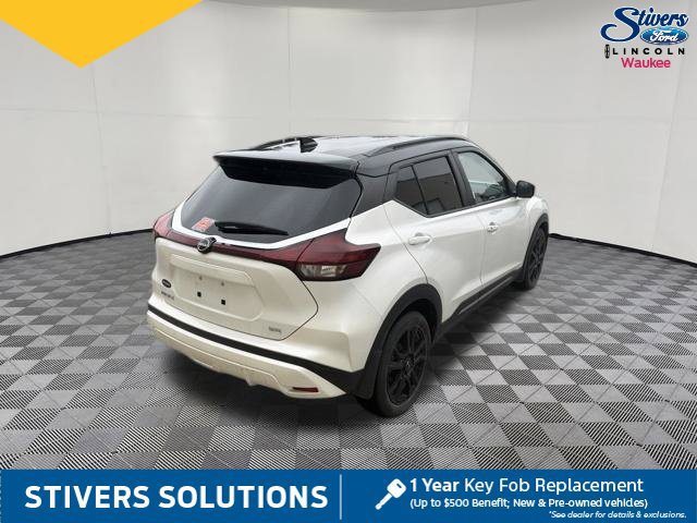 Used 2023 Nissan Kicks SR w/ SR Premium Package FWD image 6