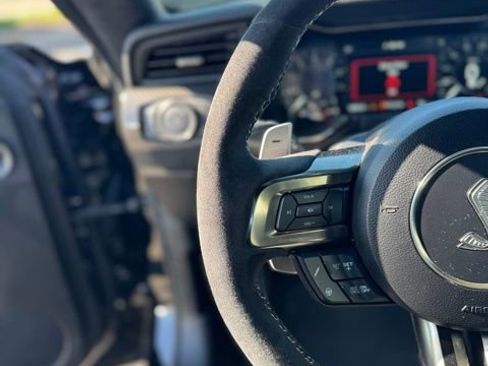 Certified 2021 Ford Mustang Shelby GT500 w/ Technology Package RWD image 8