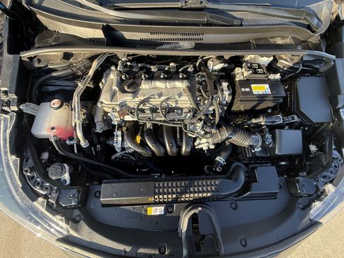 Used 2022 Toyota Corolla LE image 20
