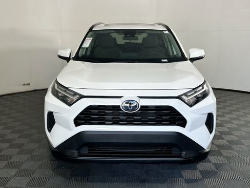 Used 2023 Toyota RAV4 XLE w/ Convenience Package FWD image 8