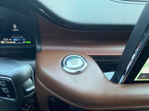 Used 2021 Lincoln Aviator Grand Touring w/ Equipment Group 302A AWD/4WD image 20