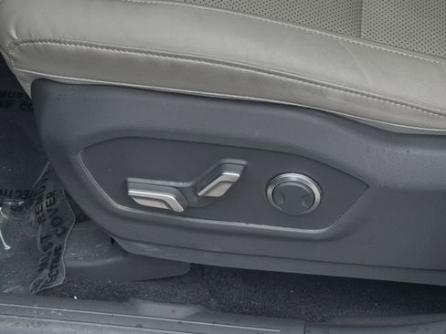 Used 2025 Hyundai Santa Fe SEL image 25