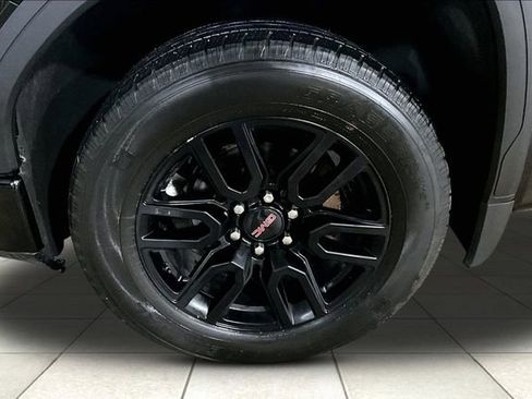 Used 2021 GMC Sierra 1500 Elevation image 10