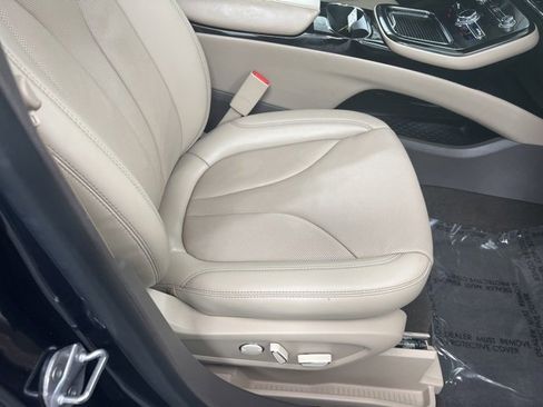 Certified 2022 Lincoln Nautilus Reserve image 23