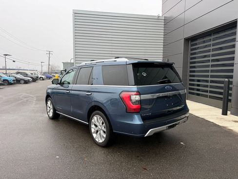 Used 2018 Ford Expedition Platinum image 3