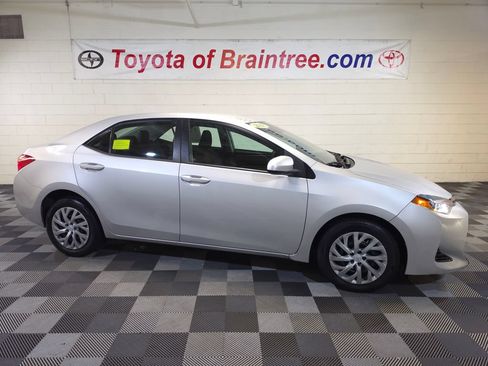 Certified 2018 Toyota Corolla LE FWD image 1