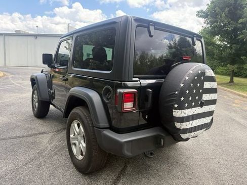 Used 2020 Jeep Wrangler Sport AWD/4WD image 5