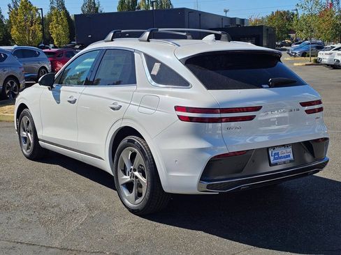 Used 2026 Genesis GV70 2.5T Advanced AWD/4WD image 7