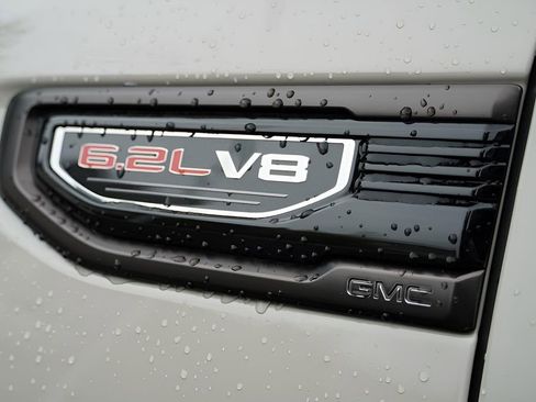 New 2026 GMC Sierra 1500 AT4X image 10