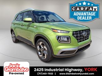 Used 2023 Hyundai Venue SEL w/ Cargo Package FWD video 1