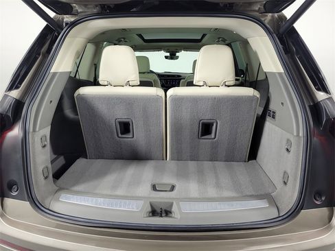 Certified 2023 Cadillac XT6 Premium Luxury w/ Technology Package image 8