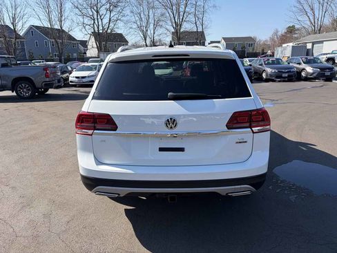 Used 2019 Volkswagen Atlas SE w/ Towing Package image 4