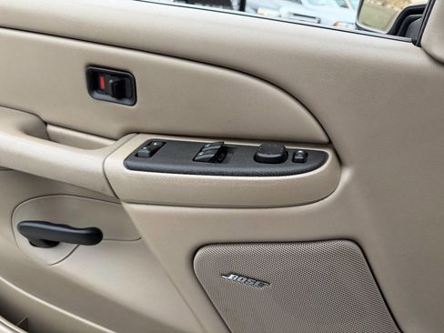 Used 2007 GMC Sierra 2500 SLE w/ Heavy-Duty Power Package image 17