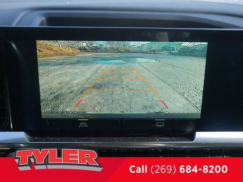 Used 2022 Chevrolet Silverado 1500 LT w/ Z71 Off-Road Package image 47