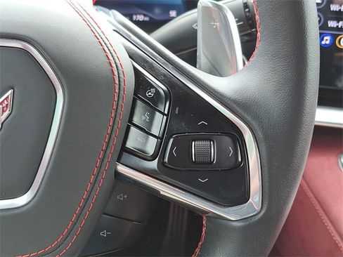 Used 2022 Chevrolet Corvette Stingray Premium Cpe w/ Z51 Performance Package image 19