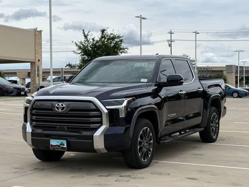 Used 2025 Toyota Tundra Limited AWD/4WD image 6