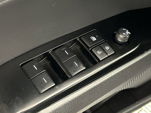 Used 2025 Toyota Camry XSE image 18