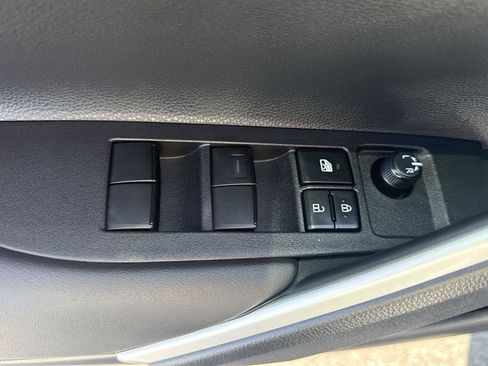 Used 2026 Toyota Corolla Cross XLE AWD/4WD image 13
