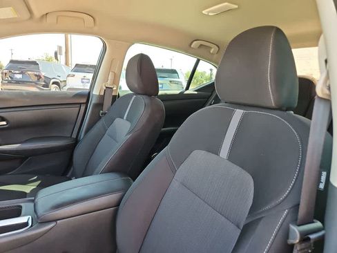 Used 2025 Nissan Sentra SV w/ Trunk Package FWD image 18