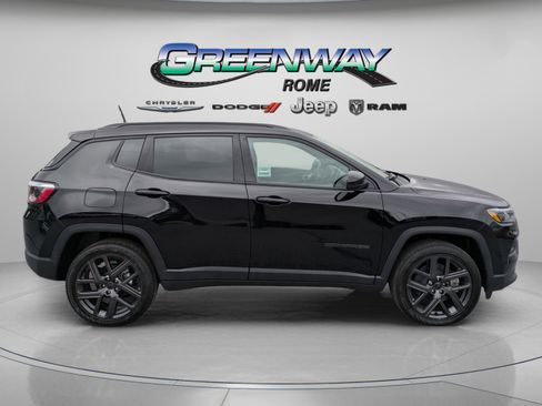 New 2026 Jeep Compass Latitude w/ Sun and Sound Group AWD/4WD image 8