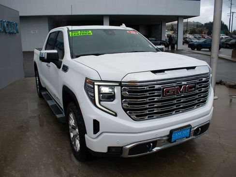 Certified 2022 GMC Sierra 1500 Denali image 11