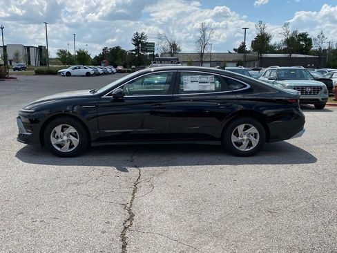 Certified 2026 Hyundai Sonata SE FWD image 4