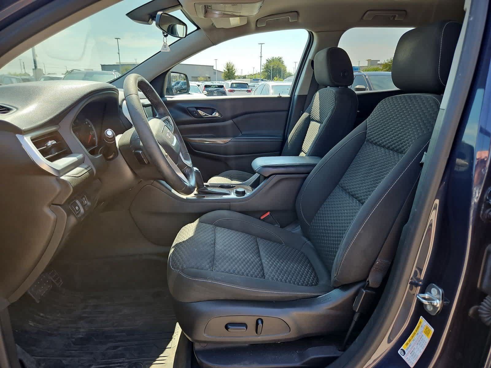 Used 2018 GMC Acadia SLE w/ Driver Alert Package I FWD image 15