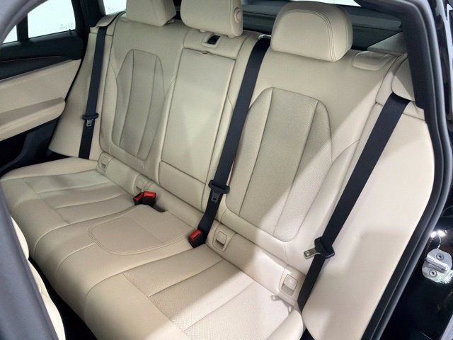 Certified 2024 BMW X4 xDrive30i w/ Premium Package AWD/4WD image 16
