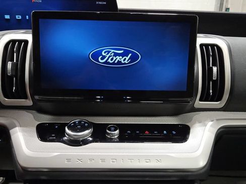 Certified 2025 Ford Expedition Max Active AWD/4WD image 30