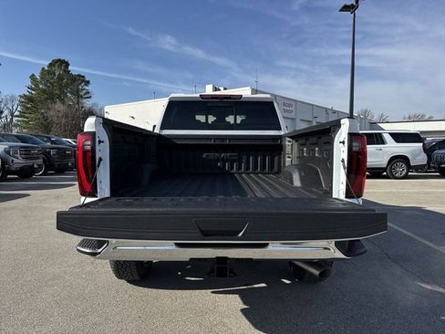 New 2026 GMC Sierra 3500 SLT w/ SLT Premium Package image 24