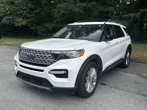 Used 2020 Ford Explorer Limited RWD image 3