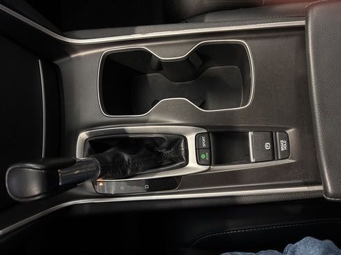 Used 2018 Honda Accord Sport image 21