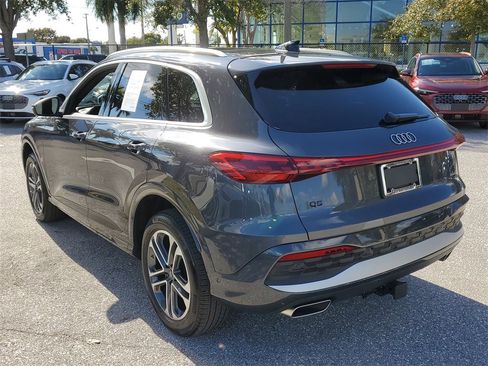 Used 2025 Audi Q5 Premium Plus w/ Premium Plus image 3