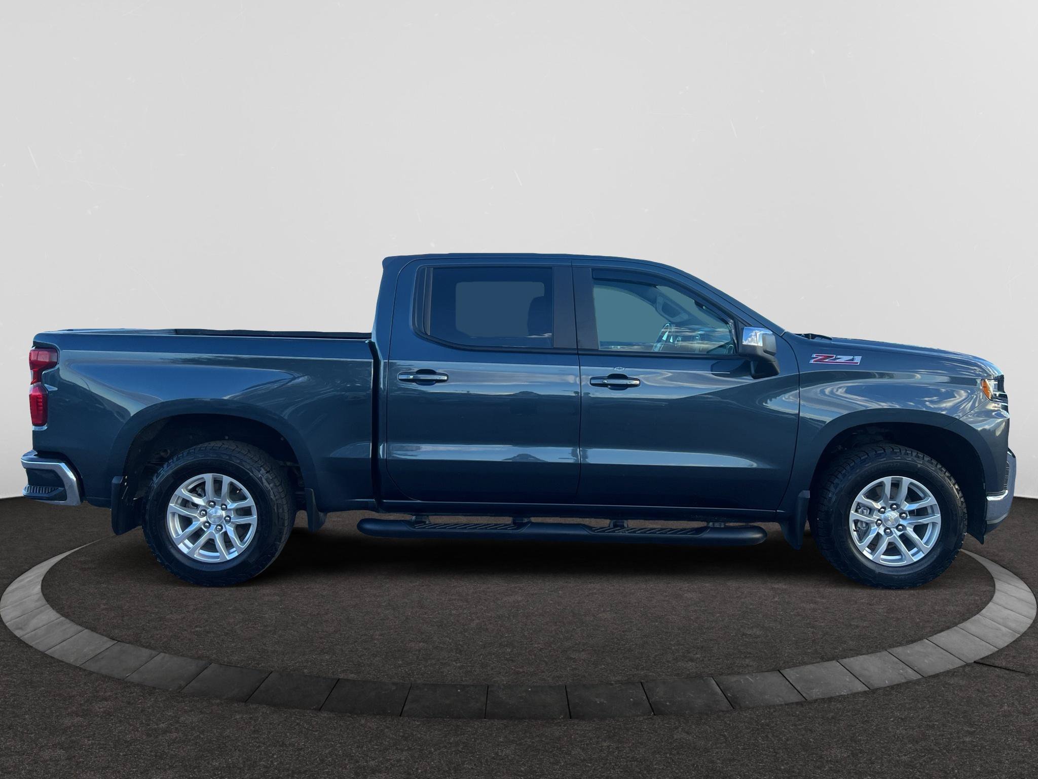 Used 2019 Chevrolet Silverado 1500 LT w/ All-Star Edition AWD/4WD image 5