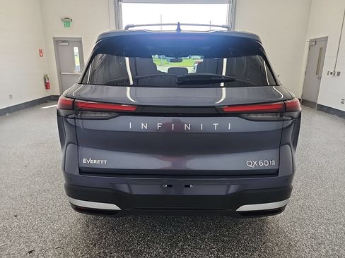 Certified 2026 INFINITI QX60 Luxe w/ Cargo Package AWD/4WD image 4