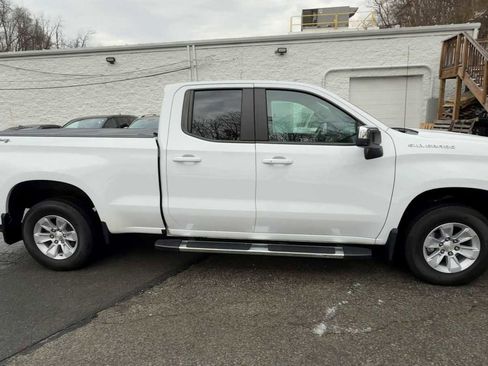 Used 2023 Chevrolet Silverado 1500 LT w/ Protection Package image 9