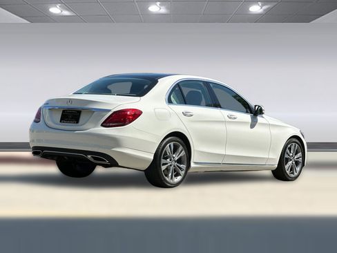 Used 2017 Mercedes-Benz C 300 Sedan image 9