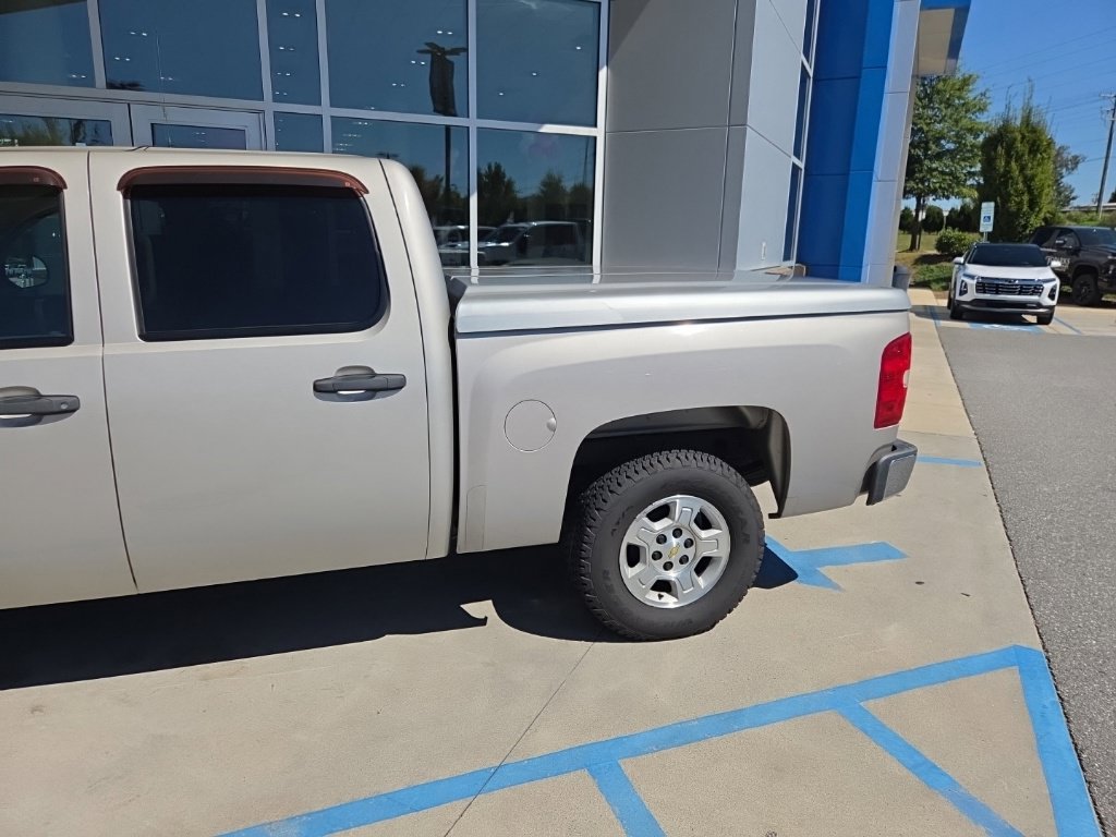 Used 2008 Chevrolet Silverado 1500 LT w/ Power Pack Plus RWD image 3