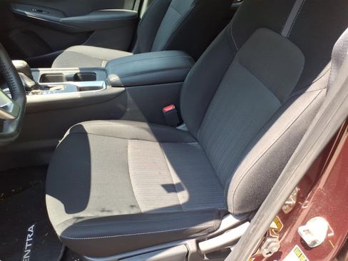 Used 2022 Nissan Sentra SV w/ All-Weather Package FWD image 10