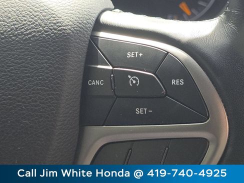 Used 2020 Jeep Grand Cherokee Laredo w/ Security & Convenience Group AWD/4WD image 30