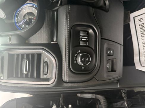 Used 2022 RAM 1500 Limited image 19