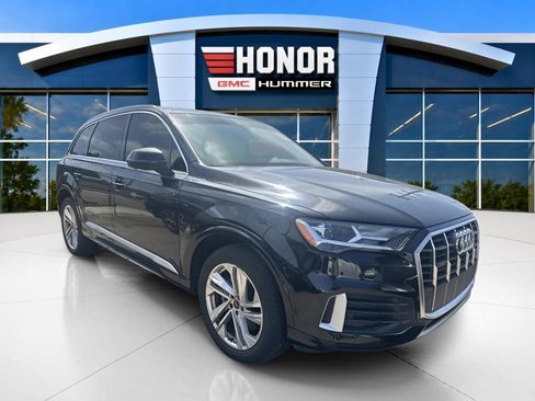 Used 2021 Audi Q7 2.0T Premium w/ Convenience Package AWD/4WD image 2