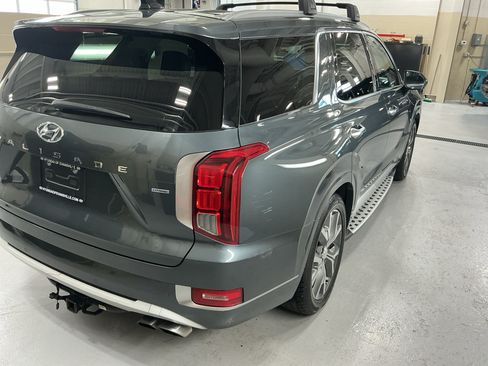 Certified 2022 Hyundai Palisade Limited AWD/4WD image 4